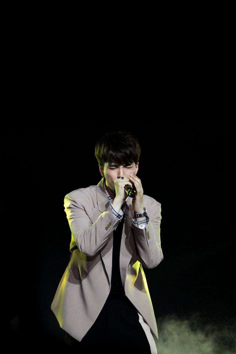 RaszaCamera's tweet image. เป็น ' คู่ชีวิต ' ที่ทำให้เราอินมากที่สุดตั้งเเต่ฟังมา 💕💙

#ตัวเล็กของเนียร์ 
#Superboyprojectfinalweek 
#Superboyproject