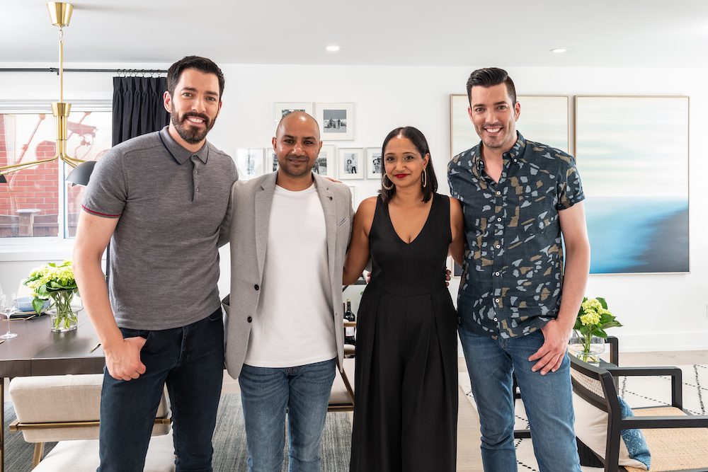 JonathanScott's tweet image. Rina &amp;amp; Nilesh first bought their home as newlyweds. On last night's episode we transformed their house into a modern home for a family of four, so they can live in the neighborhood where they grew up. Go #InsidetheDesign of their home. #PropertyBrothers bit.ly/2LnUfuB