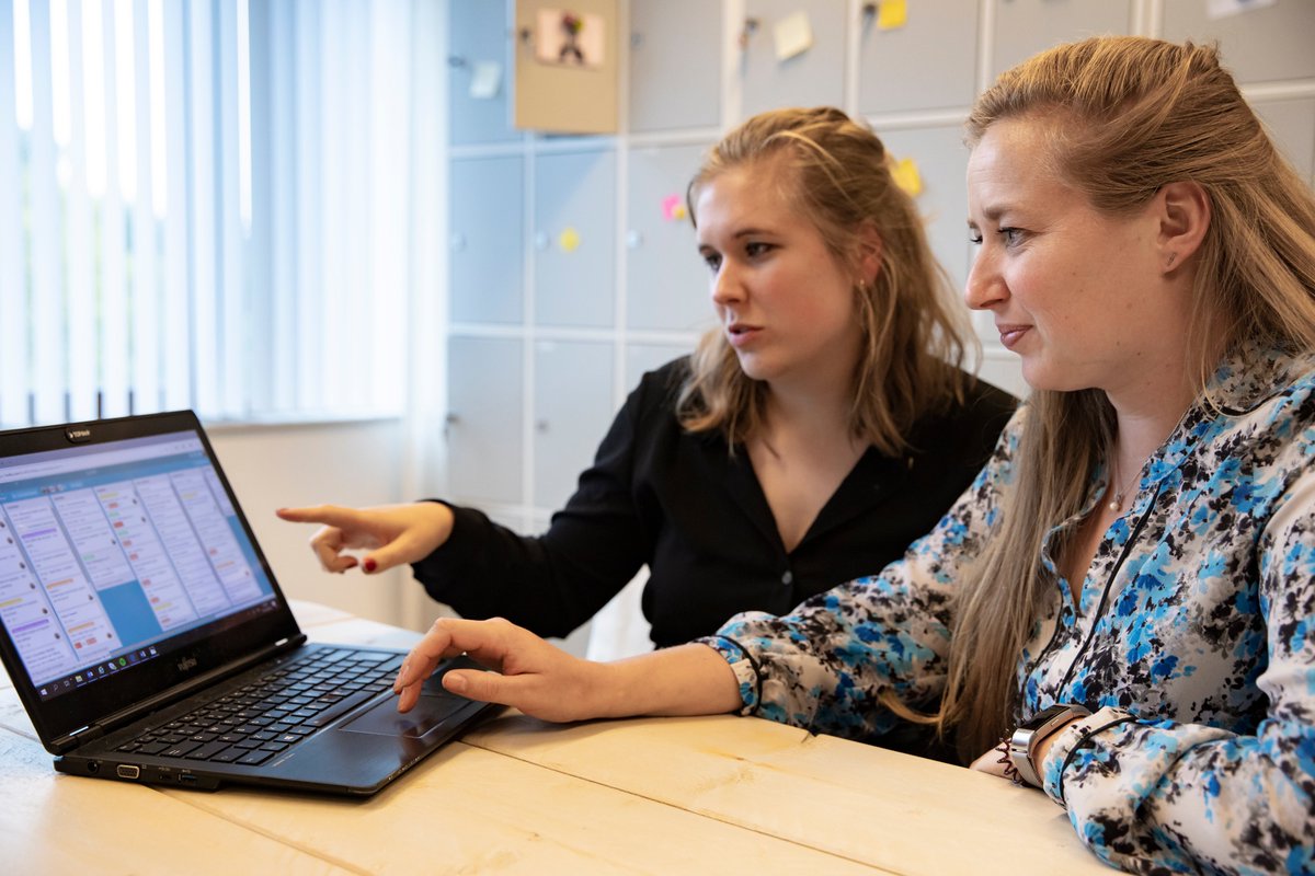 Wil jij (online) contentconsultants aansturen/coachen, meedenken over de bedrijfsvoering van ons bureau én aan de slag als online (eind)redacteur en projectmanager? Mooi, wij zoeken een managing consultant Content &amp; Online #vacature. Meer info: futurecommunication.nl/werken-bij/man…