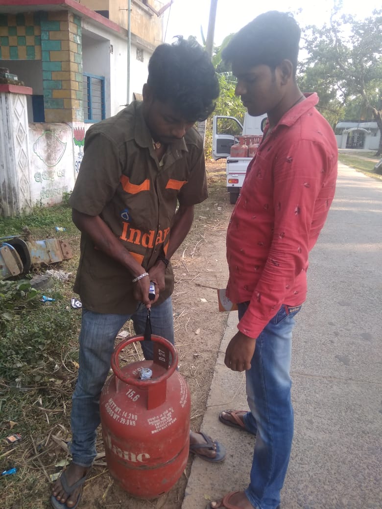 IndaneKasafal's tweet photo. PDC done by M/s Kasafal indane Gramin Vitrak.
Kasafal,Balasore https://t.co/oGq0DgKA0B