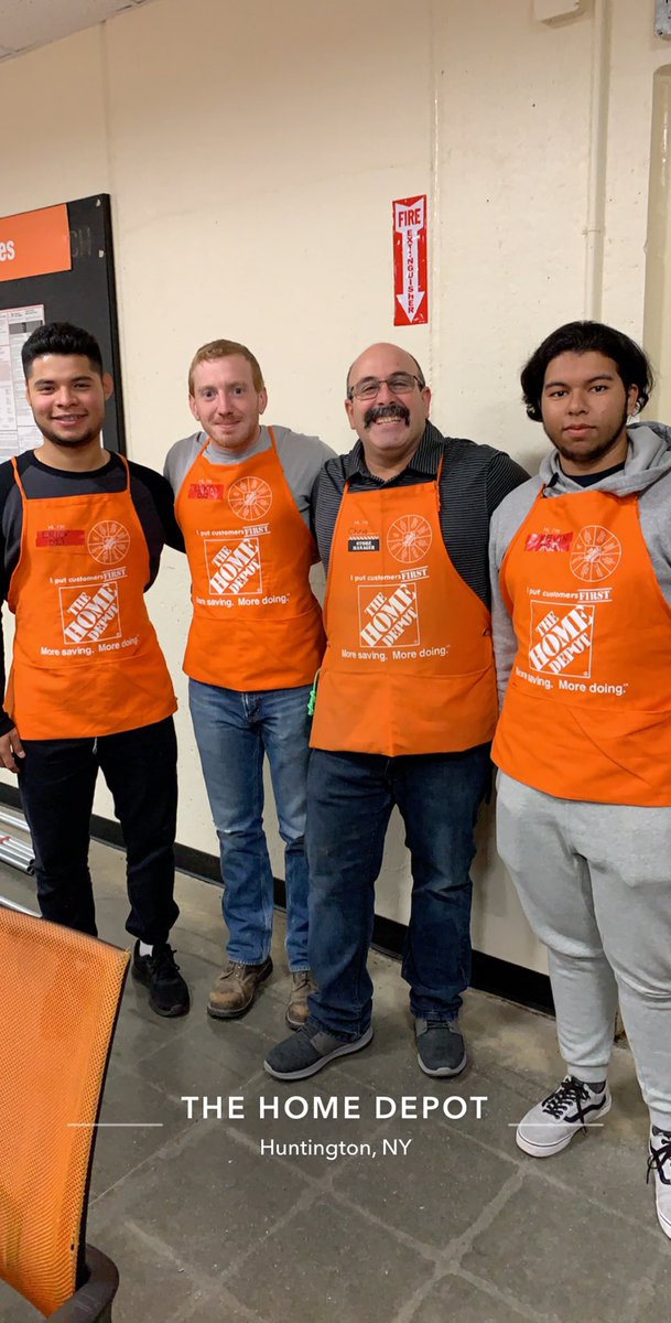 SusanCortese's tweet photo. D36 LI NY SM Chris shares what the “VALUES” we wear “CLOSE TO OUR HEARTS” mean with new Associates Erick, Luke & Kevin. Welcome to our family! @HuntingtonHD @McMullenCJ @JahnJoyce @LemmaTony @PeterDeStasio @DonnaMarron5 3 new members of #ISupportTHF @sherryyaskin @ShannonSGerber https://t.co/WjLBauWo3u