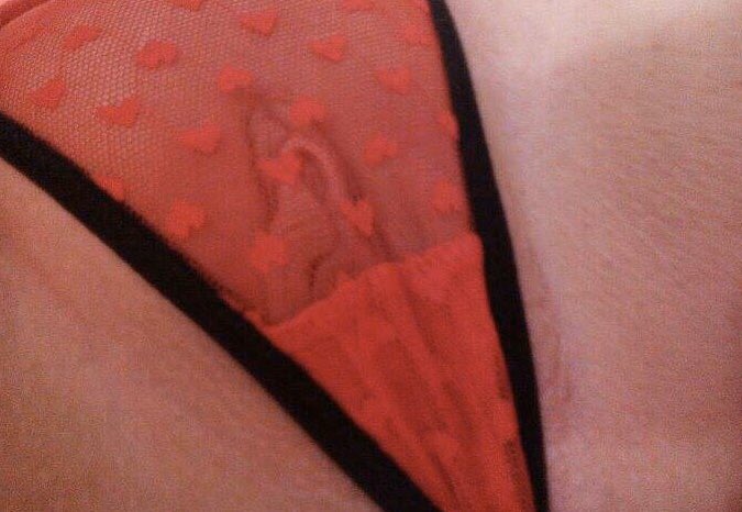 I may show what&rsquo;s under, but I need some retweets to do that 😏 https://t.co/3Gf2G5UsIf<a href="/tag/girl"class="tags"><span>#girl</span></a><a href="/tag/amateur"class="tags"><span>#amateur</span></a><a href="/tag/nudes"class="tags"><span>#nudes</span></a>