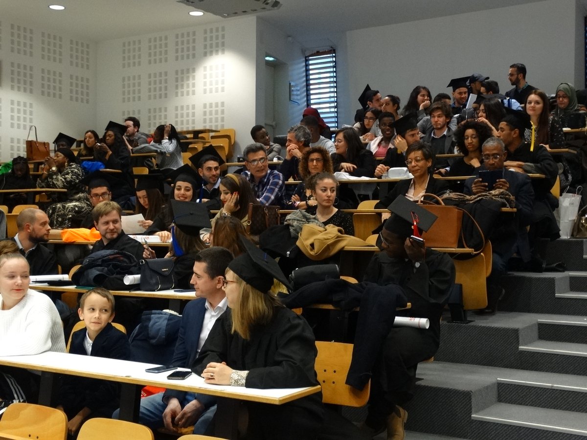 Félicitation aux diplômés de Master Risques et Environnement 2018/2012 👏👍 !!