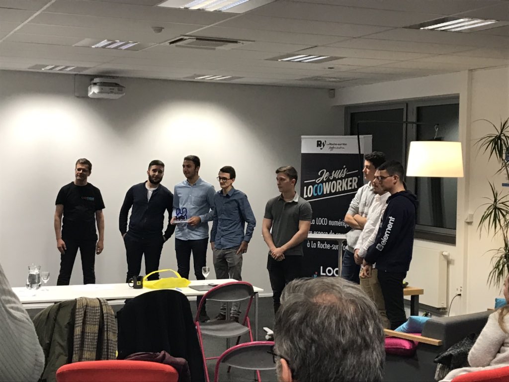 Erwan_Gallenne's tweet image. #codenitive est victorieuse du #HKY19. Bravo à eux