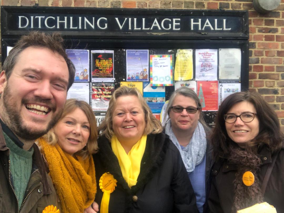 OpenBritainMidS's tweet image. We're a cross-party group supporting @UKLabour
 in #Crawley &amp;amp; @libdems in #Lewes for a #PeoplesVote.
#TacticalVoting @CllrPetesTweets @OliHenman