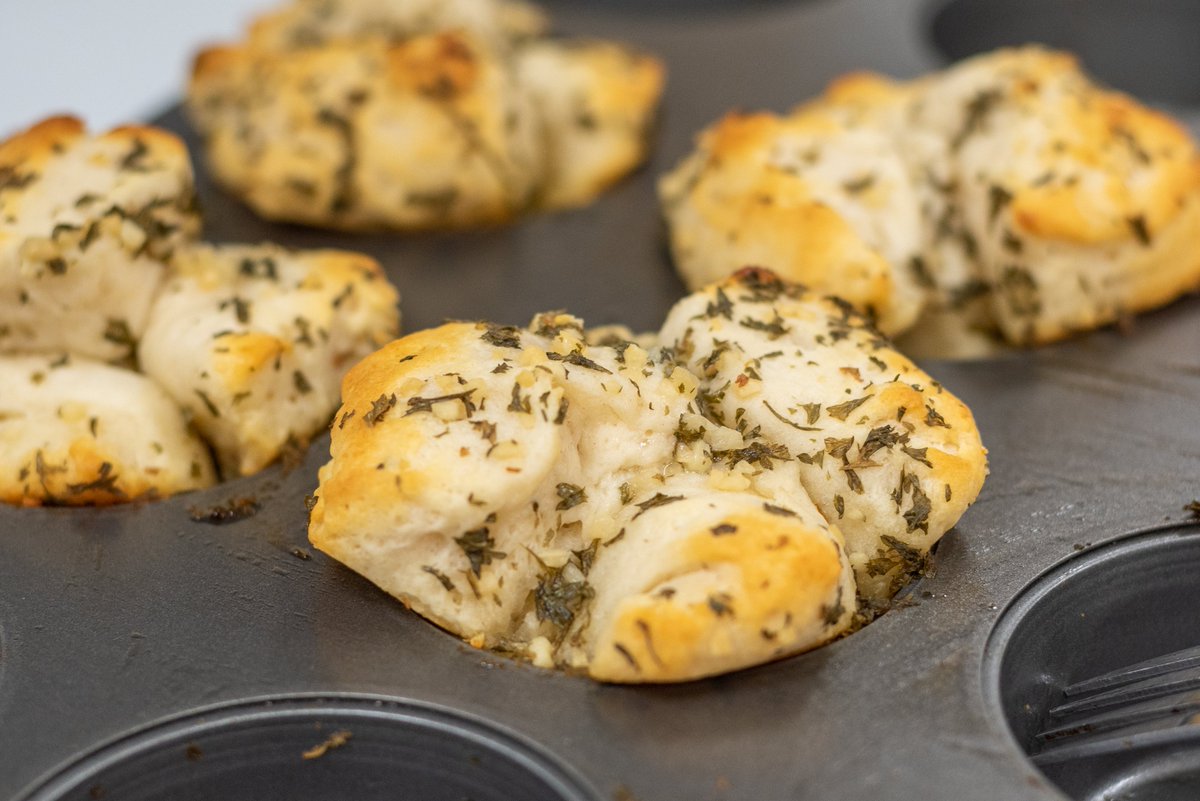 Irving Middle School On Twitter Mmmm Vampires Beware Today S Menu In Ms Wilson S Facs Lab Includes Some Delicious Mini Garlic Monkey Bread Fcps Cte Fcpsnews Ourfcps Facs Fcps Cte Https T Co 8m73mmp1gp