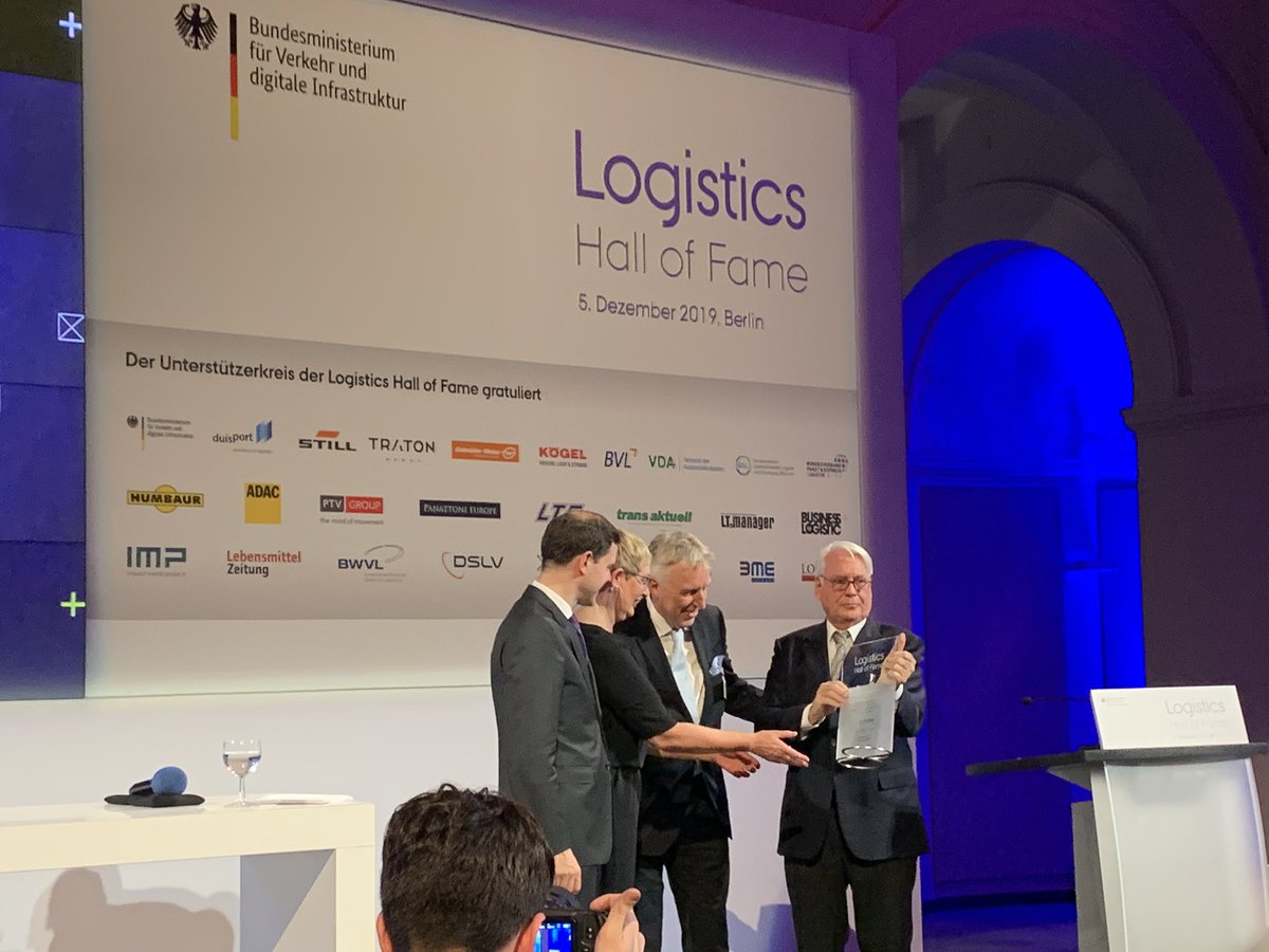 Logistics Hall of Fame <a href="/WorldsLHOF/">Logistics Hall of Fame</a> ist nicht nur ein fester Termin der Jahresveranstaltungen der Branche! Es ist zurecht der Ort für Persönlichkeiten, ohne die die Logistik eine andere wäre! In diesem Sinne herzlichen Glückwunsch an Angela Titzrath u. Erich Staake👏