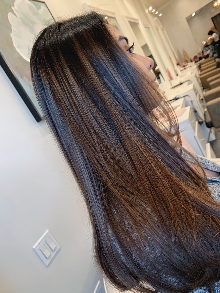 Sarah_smiles105's tweet photo. So dreamy ๐คค
.
.
#westchestercolorist #nycolorist #redkenready #redken #invenstinyourbeauty https://t.co/9eIZRbqwhS