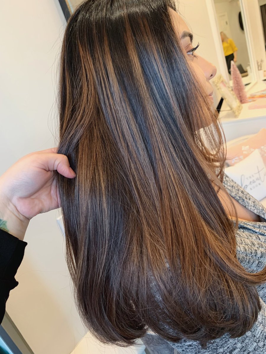 Sarah_smiles105's tweet photo. So dreamy ๐คค
.
.
#westchestercolorist #nycolorist #redkenready #redken #invenstinyourbeauty https://t.co/9eIZRbqwhS