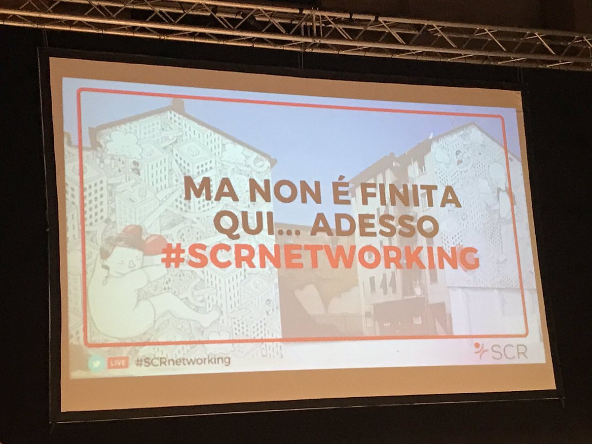 SCRConsulenza's tweet photo. E ora ci spostiamo nella zona dell’apericena perché è il momento di #scrnetworking. https://t.co/uI9yPOLHwy