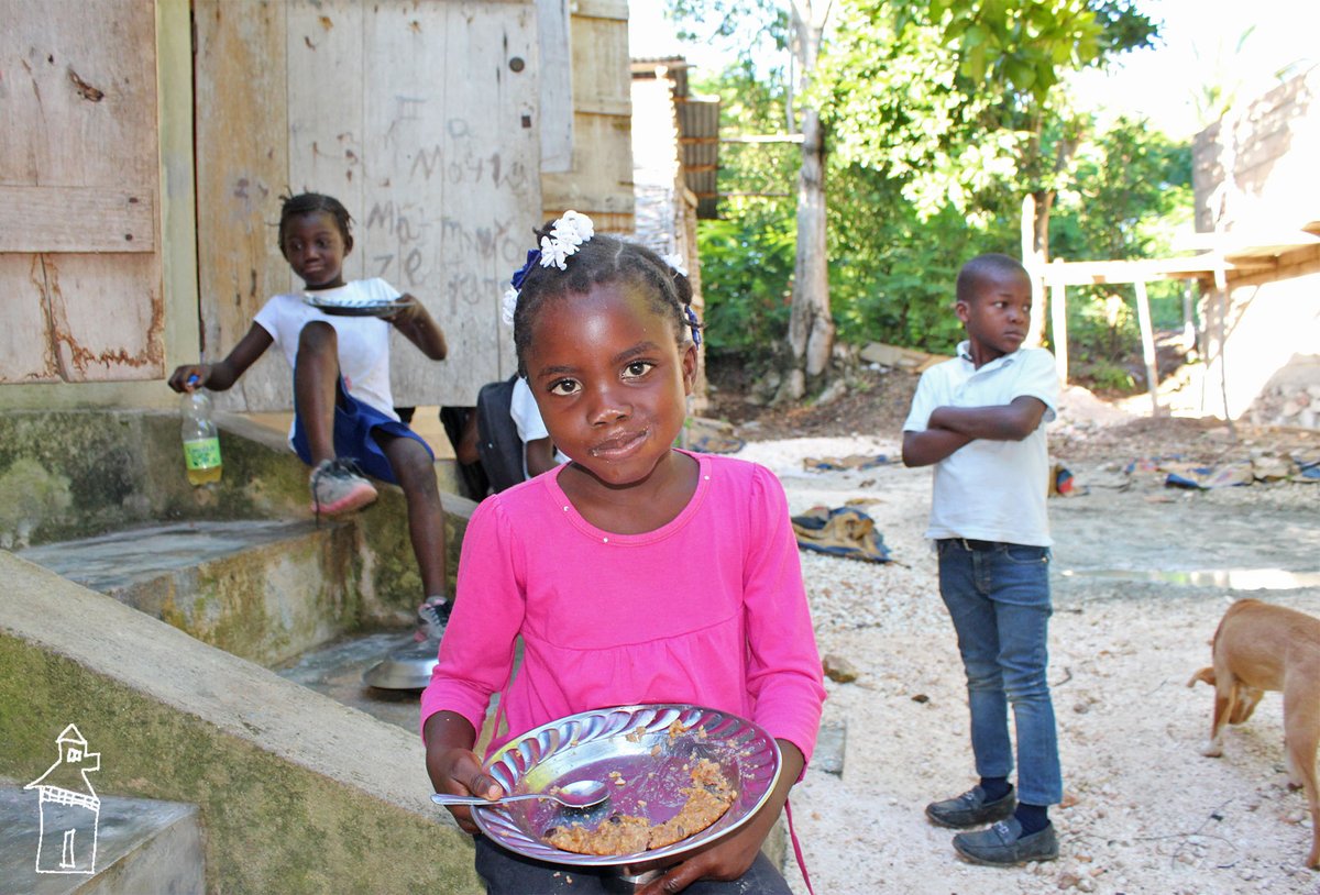 Now that Giving Tuesday is over, thank YOU for helping Matènwa with the food crisis by contributing to our Breakfast Program! Stay tuned for updates.