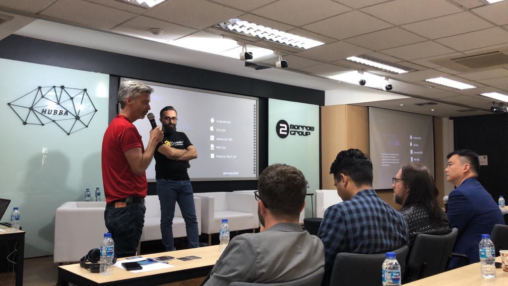 synchrobittm's tweet photo. #SynchroBit ekibi Bangkok - Tayland'da düzenlenen Dünya #Blockchain Zirvesi'nde büyük beğeni topladı.

Daha önceki zirvelerde olduğu gibi, Bangkok'ta da en iyi sunum ödülüne #SynchroBit #Exchange ekibi layık görüldü.

#kriptopara #blokzinciri #wbs #snbtoken https://t.co/LRbXTMFEQ4