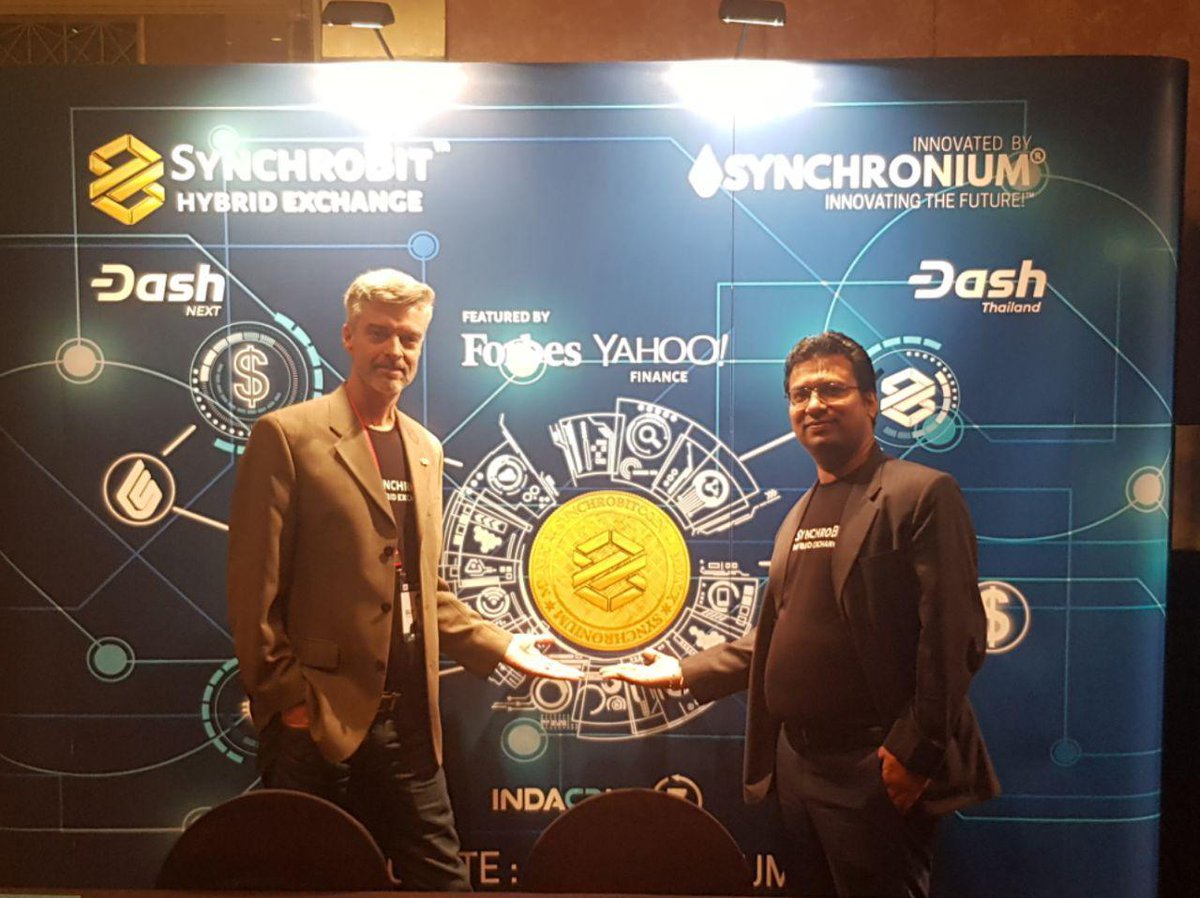 synchrobittm's tweet photo. #SynchroBit ekibi Bangkok - Tayland'da düzenlenen Dünya #Blockchain Zirvesi'nde büyük beğeni topladı.

Daha önceki zirvelerde olduğu gibi, Bangkok'ta da en iyi sunum ödülüne #SynchroBit #Exchange ekibi layık görüldü.

#kriptopara #blokzinciri #wbs #snbtoken https://t.co/LRbXTMFEQ4