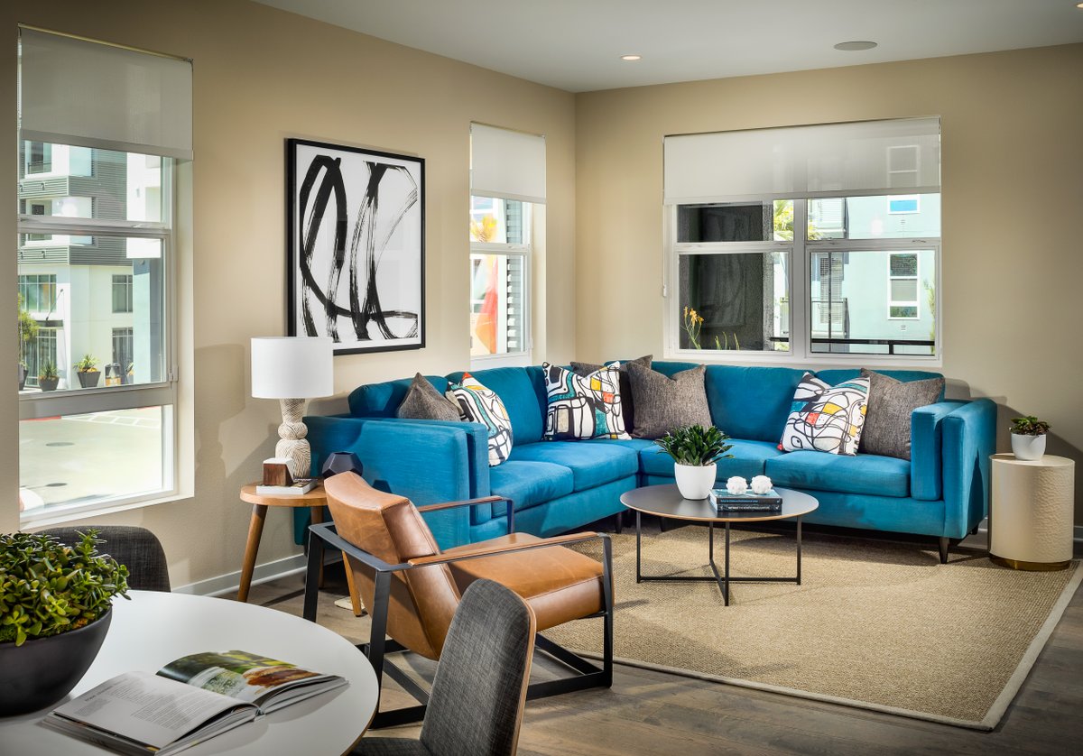 C2Eirvine's tweet photo. Cozy corners to call yours at C2E Irvine.  //  C2E's #GrandCloseout is happening now. Contemporary townhomes in Uptown Irvine from the low $700,000s + extra savings from now until the end of 2019. No Mello Roos, low tax rate, low HOA fees. https://t.co/APwV8DPikc