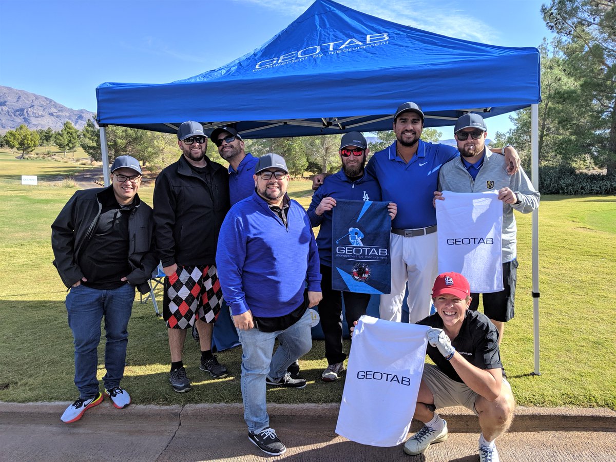 InsideGeotab's tweet photo. Happy International Volunteer Day! Our #Geotabbers value helping in their communities. This past year, they have volunteered for organizations like food banks, children's hospitals, educational programs and veteran rehabilitation. #IVD2019 #Geotabcares #365DaysofGeotab https://t.co/e5AI7co4Uz