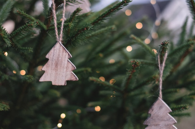 The next Rossland Winter Market happens Saturday from Noon to 4 in the Miner's Hall. Drop by and say hi to Werner and pick up a handcrafted Christmas gift for that hard to buy for person on your list. #wine #bcwine #cgwinery #buylocal