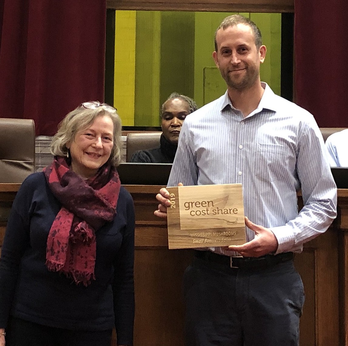 The Green Cost Share Awards recognize businesses, organizations, individuals &amp; partners for their commitment to the #health of the people of #Minneapolis and for fighting #climatechange.

Watch the ceremony: youtu.be/UMJiCLMsCHQ?t=…

Congrats to all of the award winners!