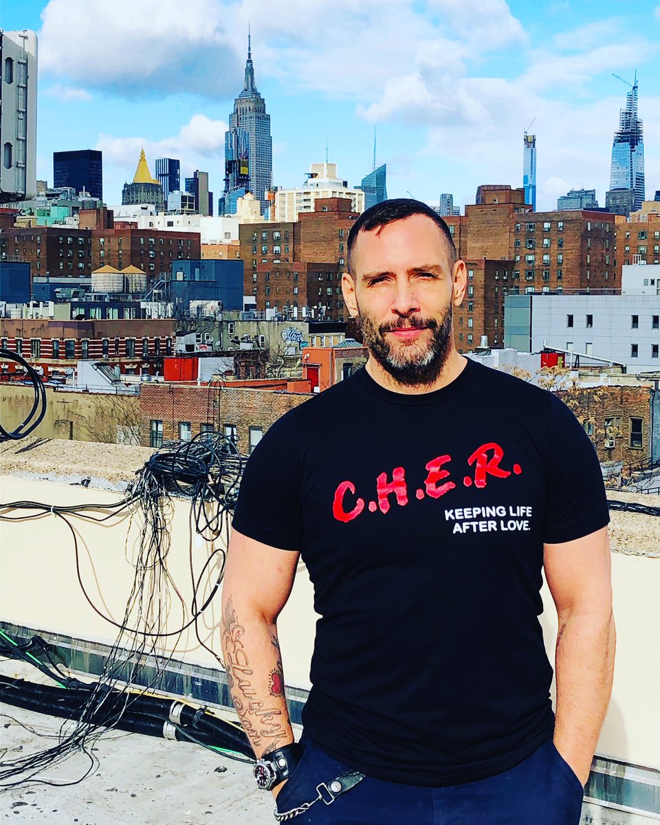 Me in my new C.H.E.R. Keeping Life After Love shirt by @TeeRexNYC1 
Order yours now at teerexnyc.com
💃🏻