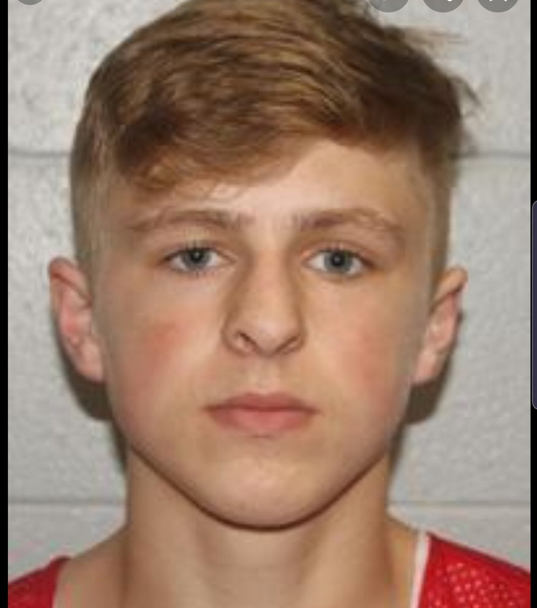 🔥🔥2021 5'8" <a href="/dribble2murphy/">Richie Murphy</a> had himself a game in a 10pt victory for his <a href="/Comet_Hoops/">Cameron Comet Boys Basketball</a> team.  

14pts
6rbs
8ast

Mr. Murphy is dynamic with the ball......definitely a player to watch!

<a href="/ny2lasports/">NY2LA SPORTS</a> <a href="/ny2labasketball/">NY2LA Basketball</a> <a href="/NorthPlaymakers/">Playmakers North</a>