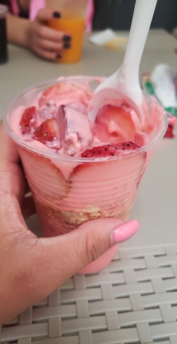 🤤 https://t.co/FsFj0qoqU1