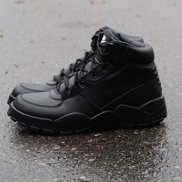 nike rhyodomo boots black