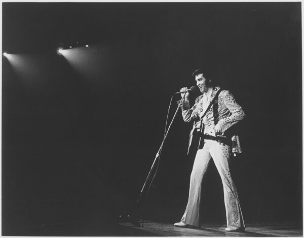 ElvisPresley's tweet photo. “I can sing this song all day.” - #ElvisPresley
.
#RockAndRoll #MusicHistory #LegacyRecords #Elvis #TheKing https://t.co/cCIoRiaLsv