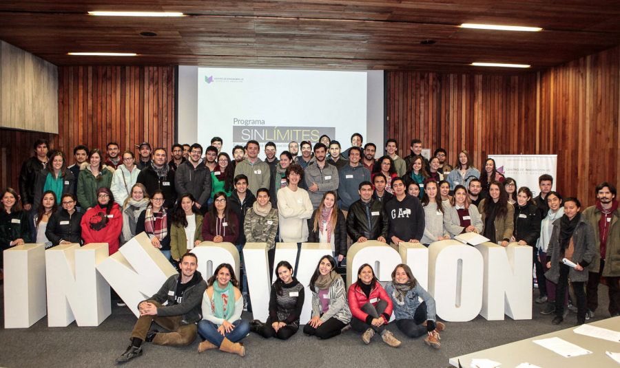 Debido a su destacada participación en programa Sin Límites del <a href="/CentroinnovaUC/">Centro de Innovación UC</a> , <a href="/aguas_andinas/">Aguas Andinas</a> fue invitada a la presentación de la undécima edición programa. En la jornada se compartió la experiencia adquirida durante el desarrollo de los 19 desafíos realizados. #innovación