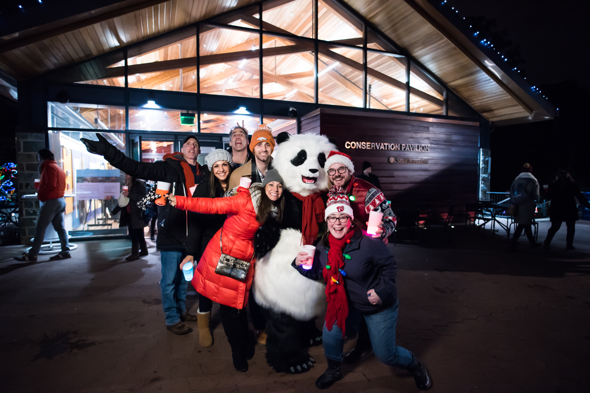 espn630dc's tweet photo. @espn630dc is a proud sponsor of @FONZNationalZoo's #DCZooLights open now through Jan. 1. Join us for #Brewlights Dec. 12 from 6-9p. Details here - https://t.co/m9ab6CHALw https://t.co/p2lo1DGOyA