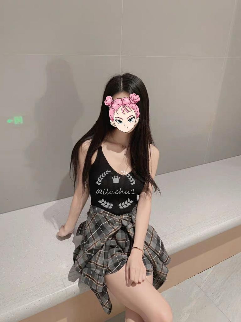 iluchu1's tweet photo. #短裙 #美腿 https://t.co/1IP4GWNpSv
