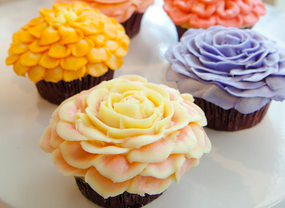 ถ้าหมั้นกับหลานย่า ย่ามีให้กินอีกเยอะ