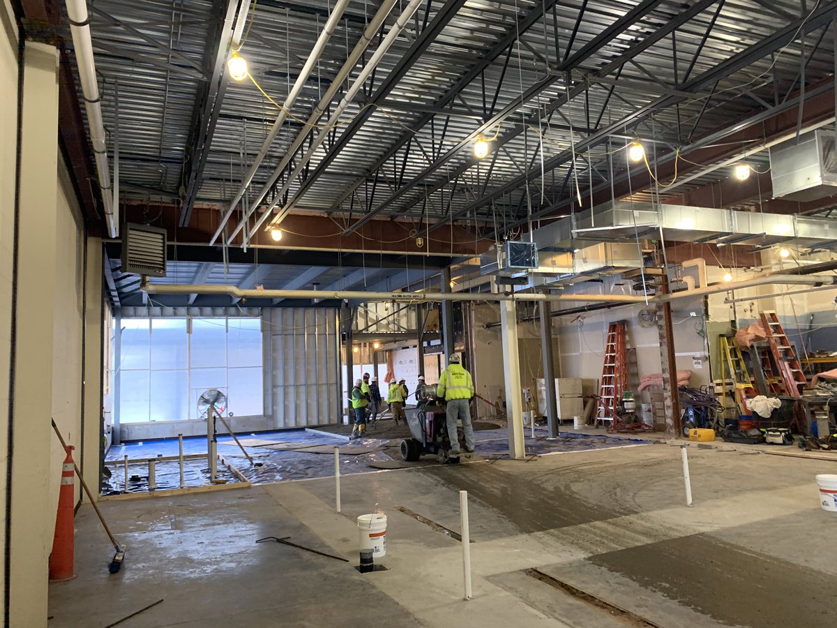 JCarr_KA's tweet photo. It’s a beautiful day to be pouring concrete in Hudson, WI. This is phase 1 of 2 for the Hudson Hospital Emergency Department! #krausanderson #KABuilds #HudsonHospital https://t.co/iUsR21NiDr