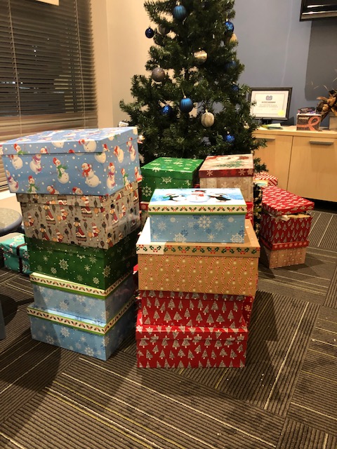 OatleyVigmond's tweet photo. Oatley Vigmond Associate @LaraFitzHusek has been leading a firm-wide effort to help with #TheShoeboxProject, an initiative that provides gift boxes of in-demand items to women in shelters during the holidays. To learn more, please visit @shoeboxcanada and https://t.co/Rm8V2srCfX! https://t.co/Bl0jpzS5AK