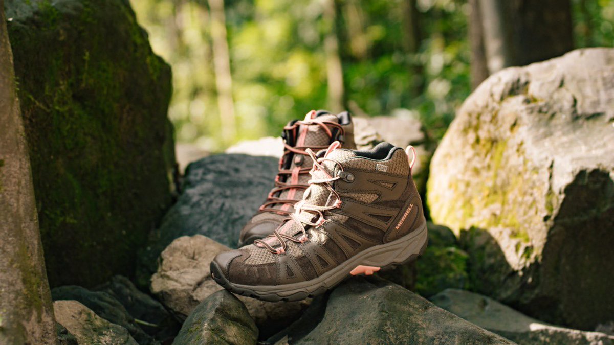 Merrell_PH's tweet photo. #MerrellLetsGetaway #BiyaheAvatar
Enjoy your hikes and adventures feeling comfortable thanks to these Merrell Simien boots. It features suede for durability, abrasion- resistant mesh panels for breathability, and a waterproof membrane for moisture-defense.
#MerrellOutdoorStyle https://t.co/d1nDhUhtcN