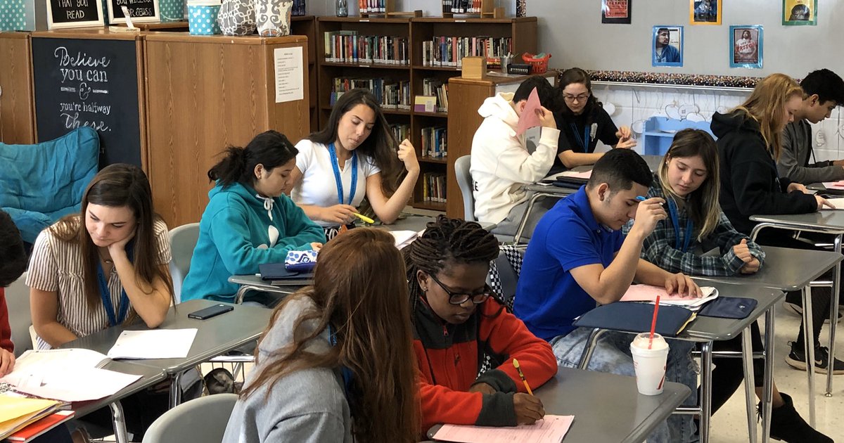 Nicole Korsen (@korsennicole) on Twitter photo Our amazing Writing Center tutors helping our amazing daily English students find and explain evidence to prove a point. <a href="/LCPSELLProgram/">LCPS EL Program</a> <a href="/DominionLcps/">DominionLCPS</a> Our amazing Writing Center tutors helping our amazing daily English students find and explain evidence to prove a point. <a href="/LCPSELLProgram/">LCPS EL Program</a> <a href="/DominionLcps/">DominionLCPS</a>