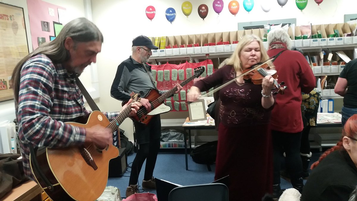 LinkUpScotland's tweet photo. Lovely #tapestry celebration event in #Craigmillar. Fabulous work on the completed panels and 3 more under way - keep going! Gr8 music & storytelling too. Thank you @Castleview_PS
@AndrewCrummy & all involved.
#GoodAboutCraigmillar
#SocialConnectedness
#LinkUpTogether https://t.co/tT99X5vmqO