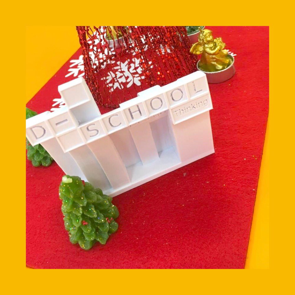 dschoolum's tweet photo. D-School Navidad 🎄 | la creatividad no tiene vacaciones ! 
#navidad #umayor #dschool #3d #arbolito #innovación #emprendeumayor #designthinking https://t.co/JLrc4Csnh9