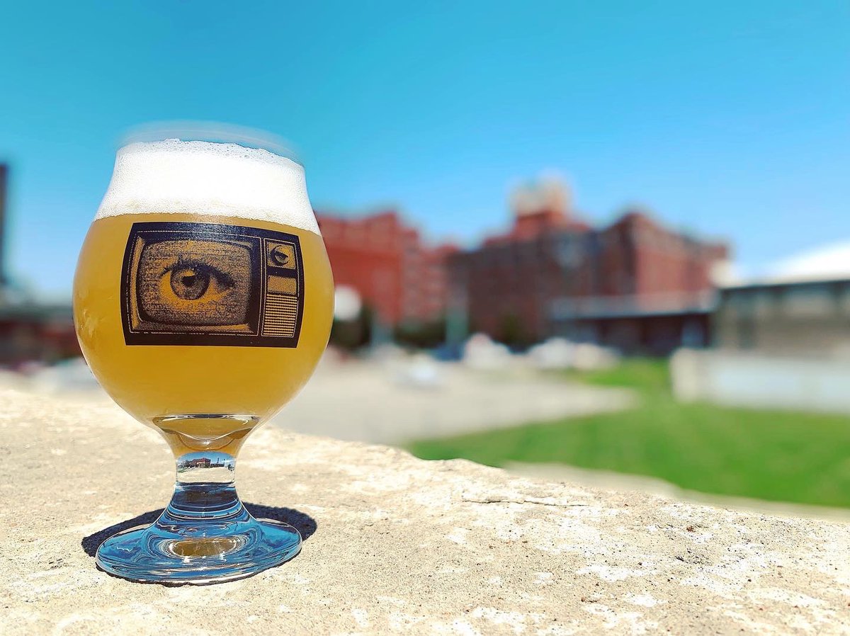 StrangeDaysBeer's tweet photo. This #repealday, we’re celebrating with Happy Hour from 3-6. $4 pours of Friendly Banter, Old Habits, and Episodes 11. Also, trivia at 7! https://t.co/sOPnv5LeJS