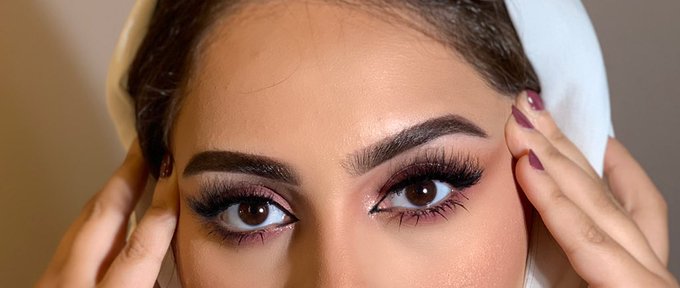 لا يوجد شيء إسمه نسيان كـل إحساس كل تجربـة كل خبرة
وعاطفة مهما بلغت مـن الهـوان والبساطة لاتفنى ولاتمحى كل مشاعرنا وأسرارقلوبنا غير قابلة للإندثار ..؟
كـل مافـي الأمر أنها تنطمس تحت سطح الوعي وتتراكم فـي عقلنا الباطن لتظهر مرة أخـرى فـي زلة لسان نوبة غضب لحظة بكاء أو حلما غريبا .