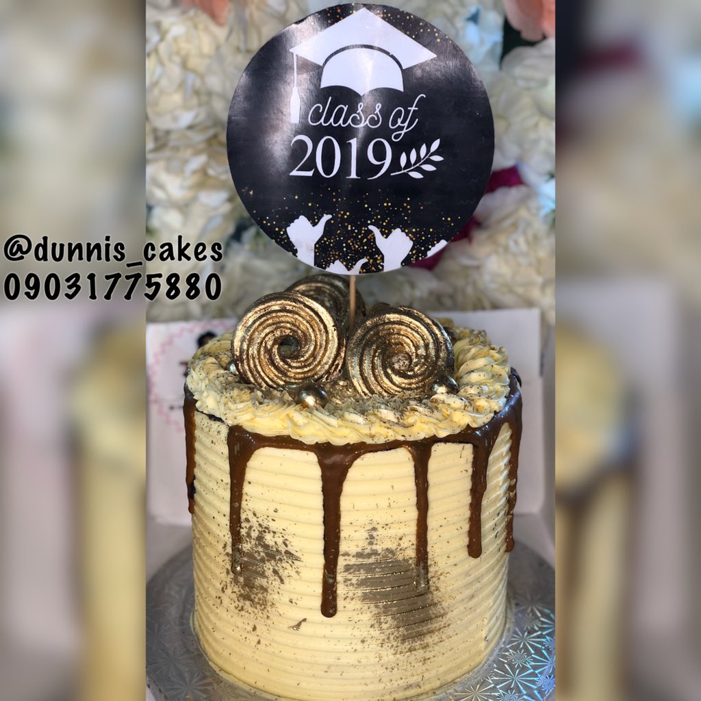 DunnisCakes's tweet photo. •Drip drip💧😍
•This beautiful piece was made for my darling @doyinRanti
•Are you still looking for that cake plug in Ife,Osun State? Here I am dearies,search no more..
•Delivery is for a token
•Help Retweet Please🙏🏻🙏🏻
#ASUU #ThursdayMotivation #OAU #OUI #POLYIFE #oaufyb https://t.co/piKY3mYCob