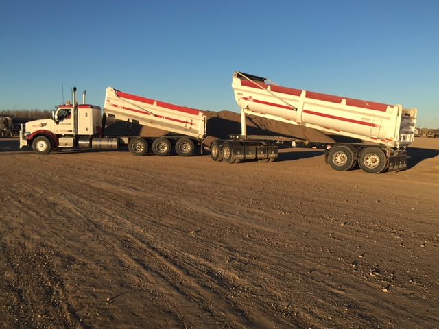Summit_Trailer's tweet photo. Arne's Tub Style Truck box and Arne's Quad Wagon
------------------------------------------⠀
#Alberta #BC #BCTrailers #ABTrailers #trailers #PrinceGeorge #Penticton #edmonton #Summittrailer #Summit #hauling #equipment #arnes #quadwagon #truckbox https://t.co/LG2vRUyVjg