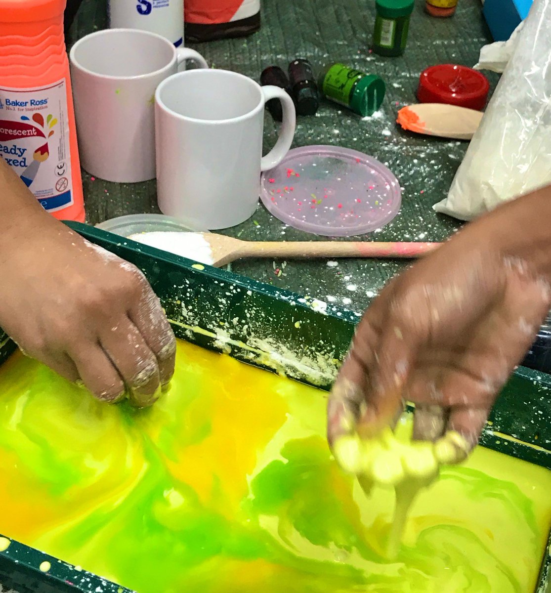 HalfMoonTheatre's tweet image. Wow! What a fab Messy Play CPD today! Thanks again to the brilliant staff from @ccschoolspitalf @ArnhemWharf Blue Gate Fields Infants, St Paul's, Whitechapel, &amp;amp; Seven Mills! #WeHadFun #MessyPlay with the fantastic @LizAtkin  Generously funded by @THAMES_Music