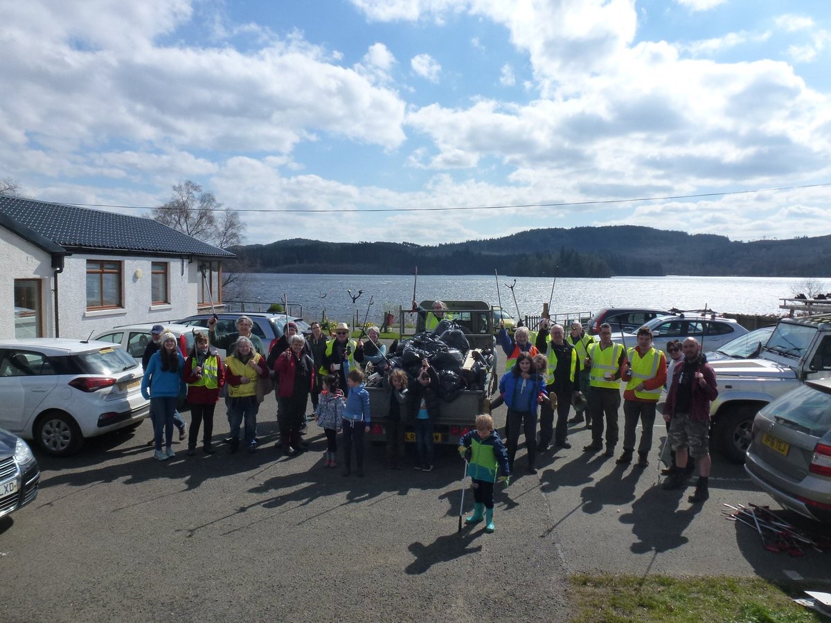ourlivepark's tweet photo. Best of luck to the #Strathard Community, who have been shortlisted in the Community-led Regeneration category at tonight's @SURFscot Awards in recognition of work carried out by local people who have volunteered their time and skills to get involved in community action. π https://t.co/KPsS4sIECo