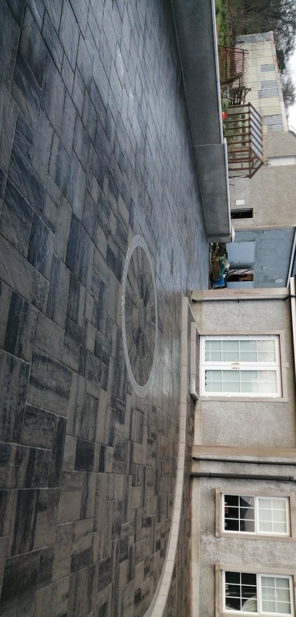 StevenMcneilly's tweet photo. Garden wall✔️
Patio✔️
Steps✔️
Drainage✔️
Resess manhole covers✔️

Patio completed for a easy maintenance patio with @Tobermore materials https://t.co/GcQ3DuB4Lq