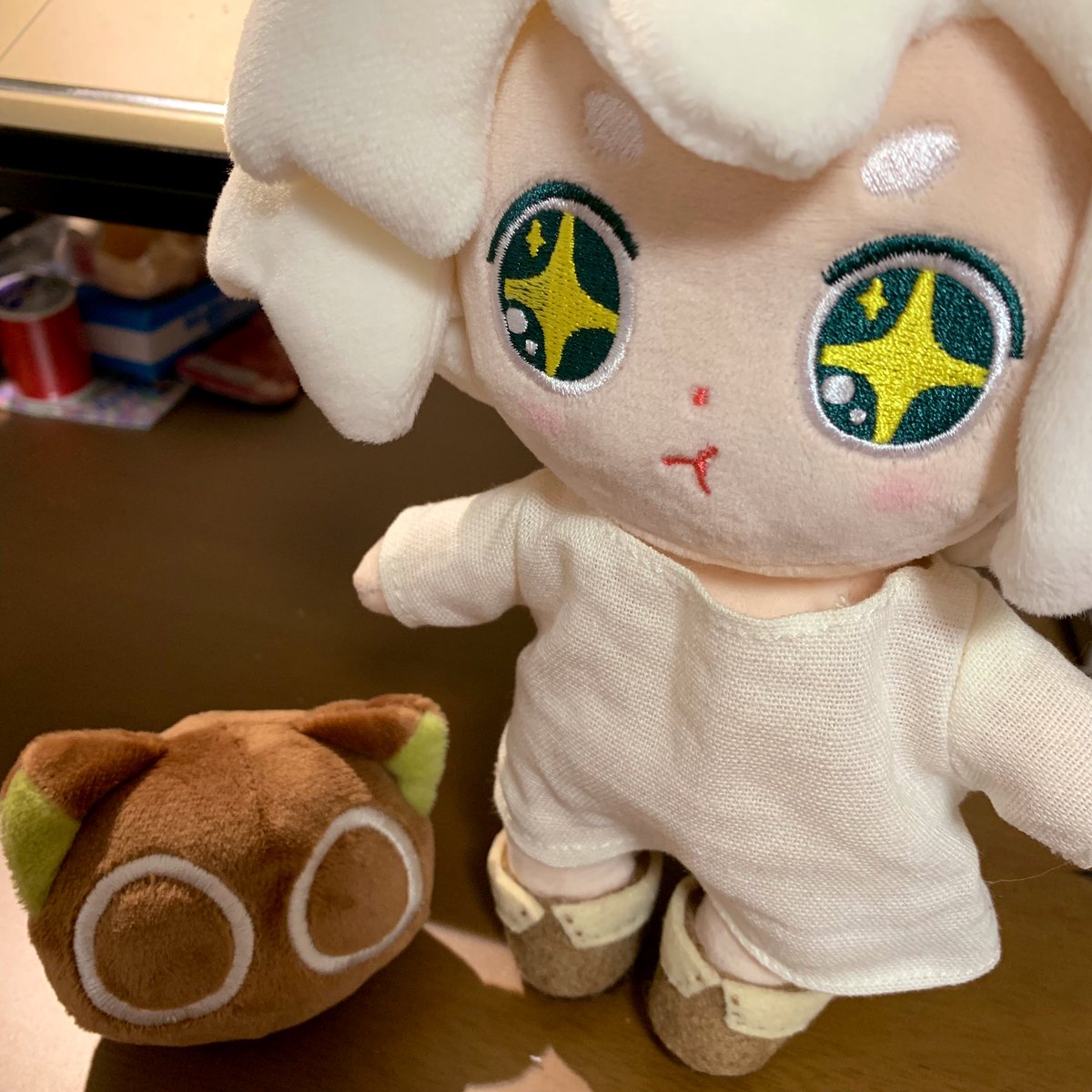 さゆ در توییتر 小黒ぬい用の靴 完成 3色のフェルトを使った 手縫いのショートブーツです 靴底のみ薄手のフェルトを使ってます 型紙を起こす時 風息の靴をベースにしたので師匠や風息も履けます 4枚目は仕上がり寸法 ぬいは個体差あるので参考程度です