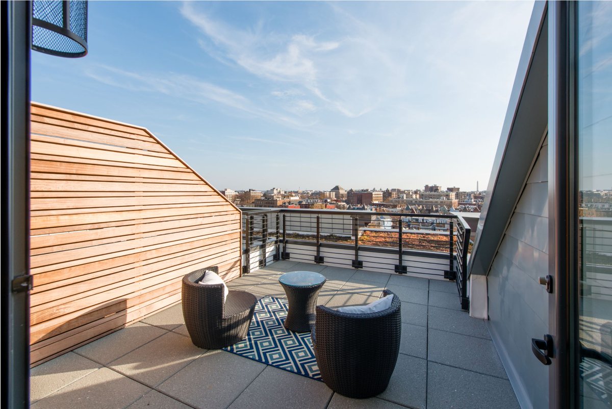 LiveReedRow's tweet photo. It’s a great day to sit on your balcony and ponder the wonders of life! #ReedRow #apartments #AdamsMorgan https://t.co/a80dbWVOzX