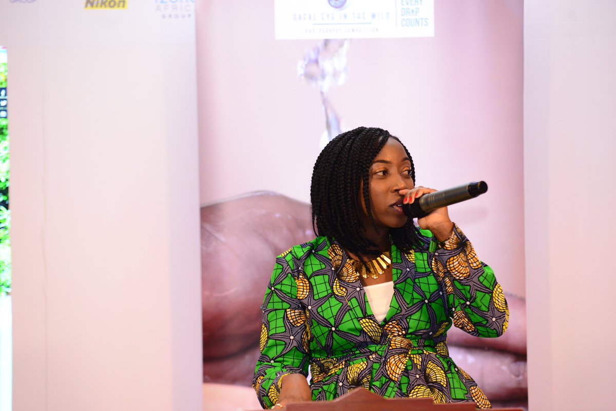 EyeInTheWild's tweet photo. Our amazing MC @ShikoKaittany is on the mic, gathering us together to award our winner. Stay tuned to find out who they are! #EveryDropCounts https://t.co/xKa6VE6QpI