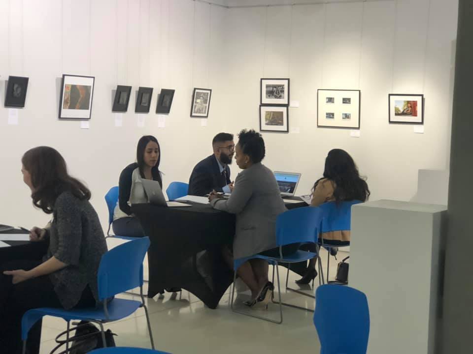 weareviscom's tweet photo. Last night Dallavis hosted Senior Portfolio Day.

This is where our students share their portfolio to mentors in their field to get different perspectives. 

#Communication #VISCOM #FilmAndDigitalMedia #AdvertisingAndPublicRelations #SportsCommunication #AvilaUniversity https://t.co/XRdX7CQfPs