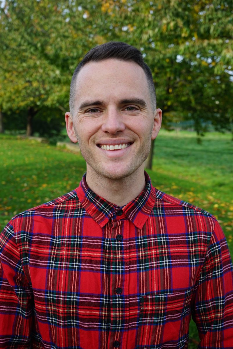 AND BAKE...
Big announcement! #GBBO winner David Atherton will be at the Country Living Christmas Fair here in #Harrogate tomorrow (Friday) afternoon with a festive cooking demo...
<a href="/CLFairs/">Country Living Christmas Fairs</a> <a href="/nomadbakerdavid/">nomadbakerdavid</a> bit.ly/2qsoglM