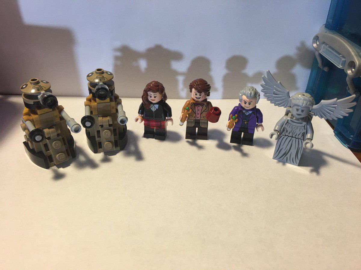 midnitewolf139's tweet photo. #25DaysofLego: Day 5: Doctor Who #Lego #AFOL #DoctorWho #DrWho
So, a few months back I was doing some straightening and organizing some of my Lego when I stumbled across this set. I was absolutely floored when I found it! 1/3 https://t.co/tON4vIFjnP