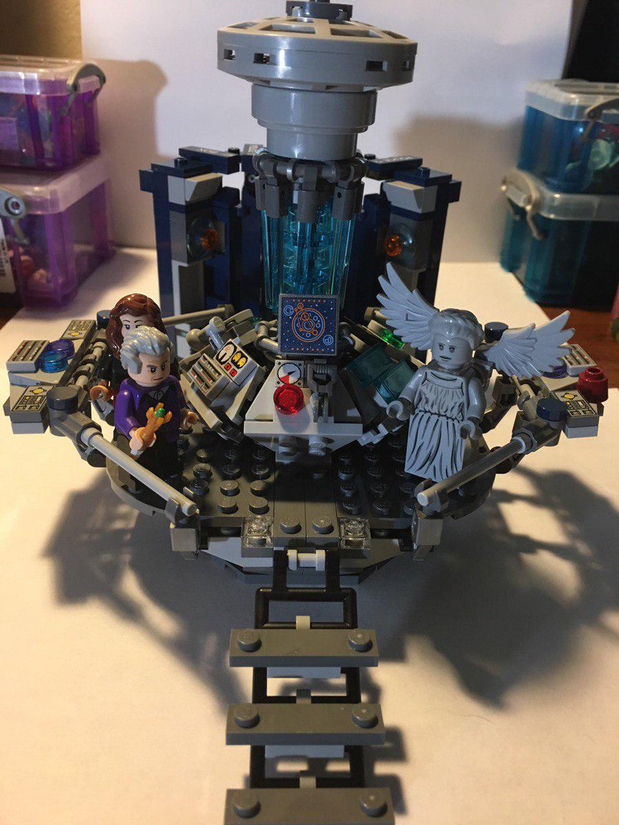 midnitewolf139's tweet photo. #25DaysofLego: Day 5: Doctor Who #Lego #AFOL #DoctorWho #DrWho
So, a few months back I was doing some straightening and organizing some of my Lego when I stumbled across this set. I was absolutely floored when I found it! 1/3 https://t.co/tON4vIFjnP